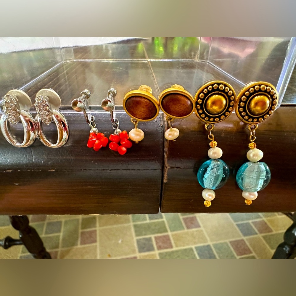 Vintage clip-on and screw back earring lot